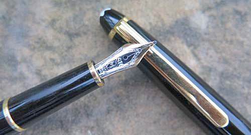MONTBLANC 144 FOUNTAIN PEN WITH BROAD TWO TONE NIB